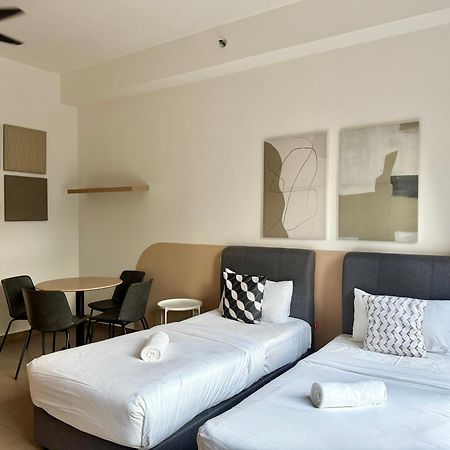 Mossaz Mana-Mana Suites Kuala Lumpur Петалинг-Джая Экстерьер фото