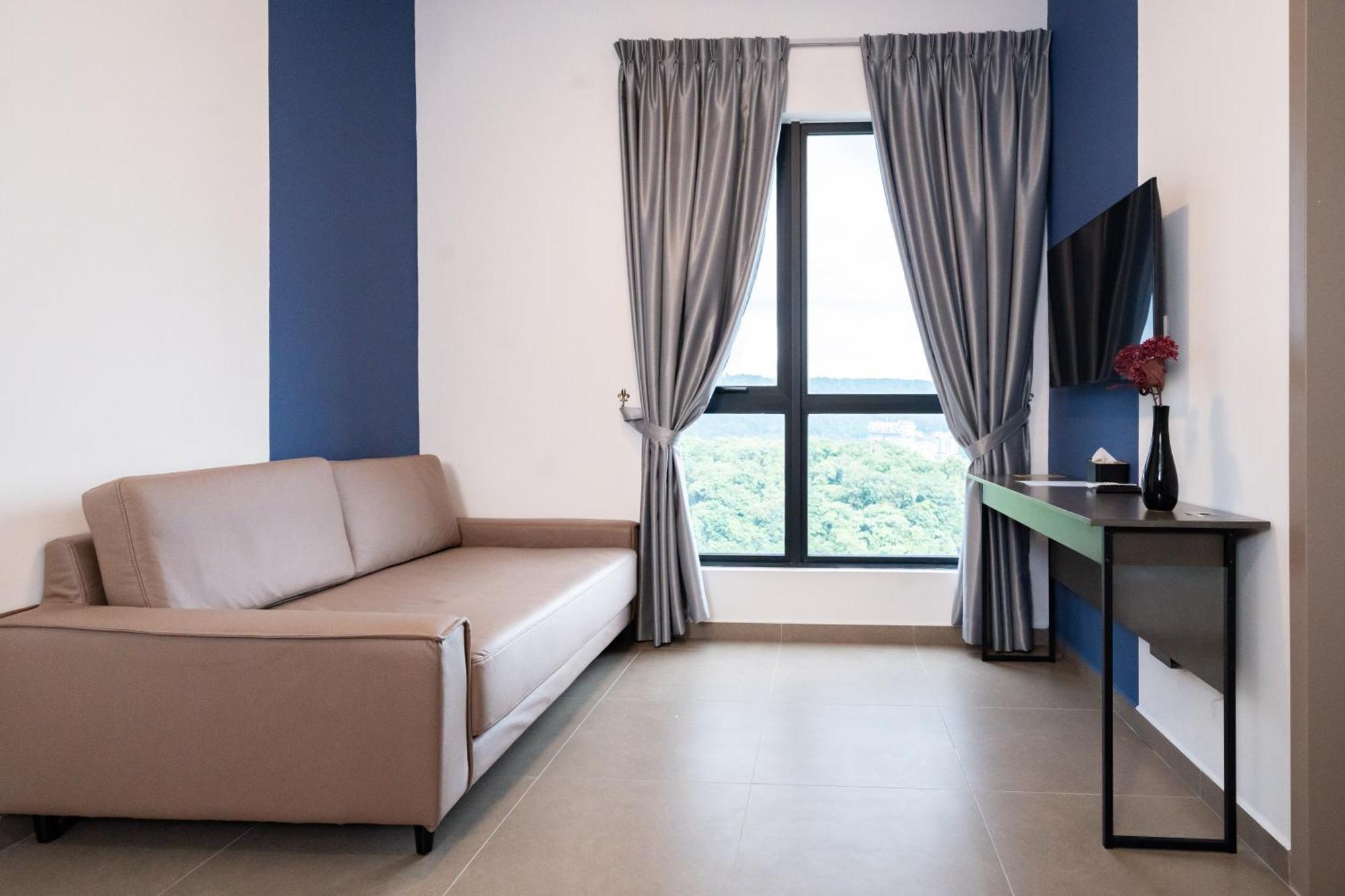 Mossaz Mana-Mana Suites Kuala Lumpur Петалинг-Джая Экстерьер фото