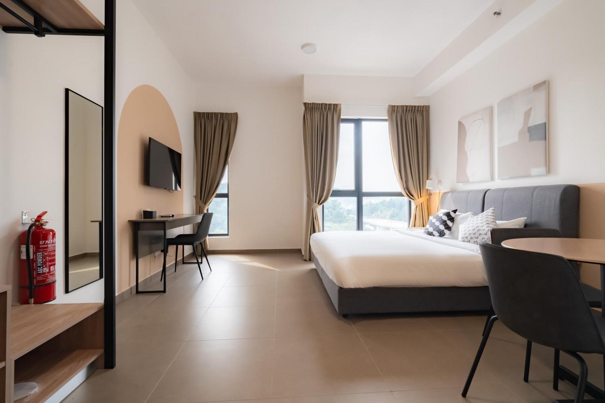 Mossaz Mana-Mana Suites Kuala Lumpur Петалинг-Джая Экстерьер фото