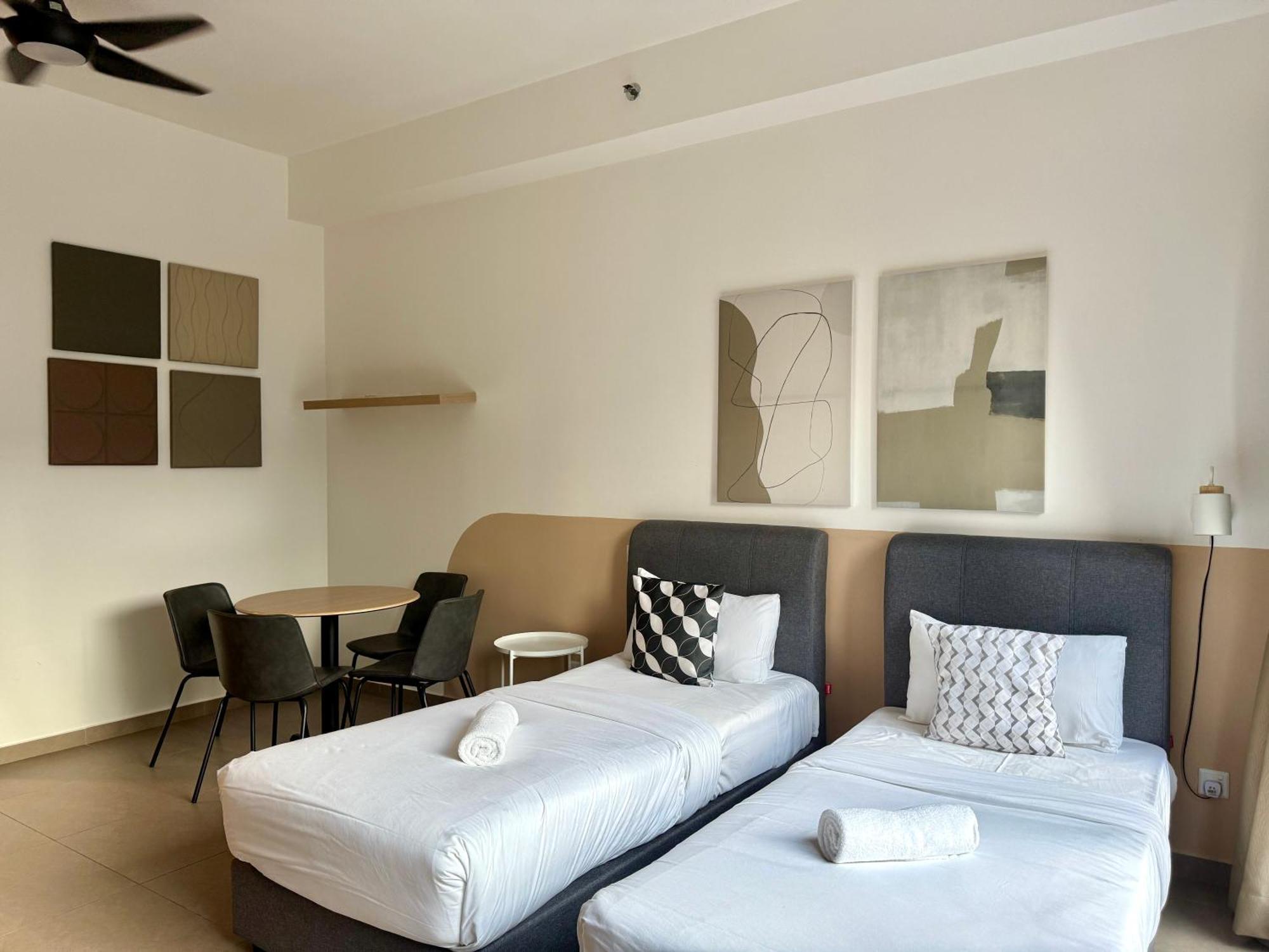 Mossaz Mana-Mana Suites Kuala Lumpur Петалинг-Джая Экстерьер фото