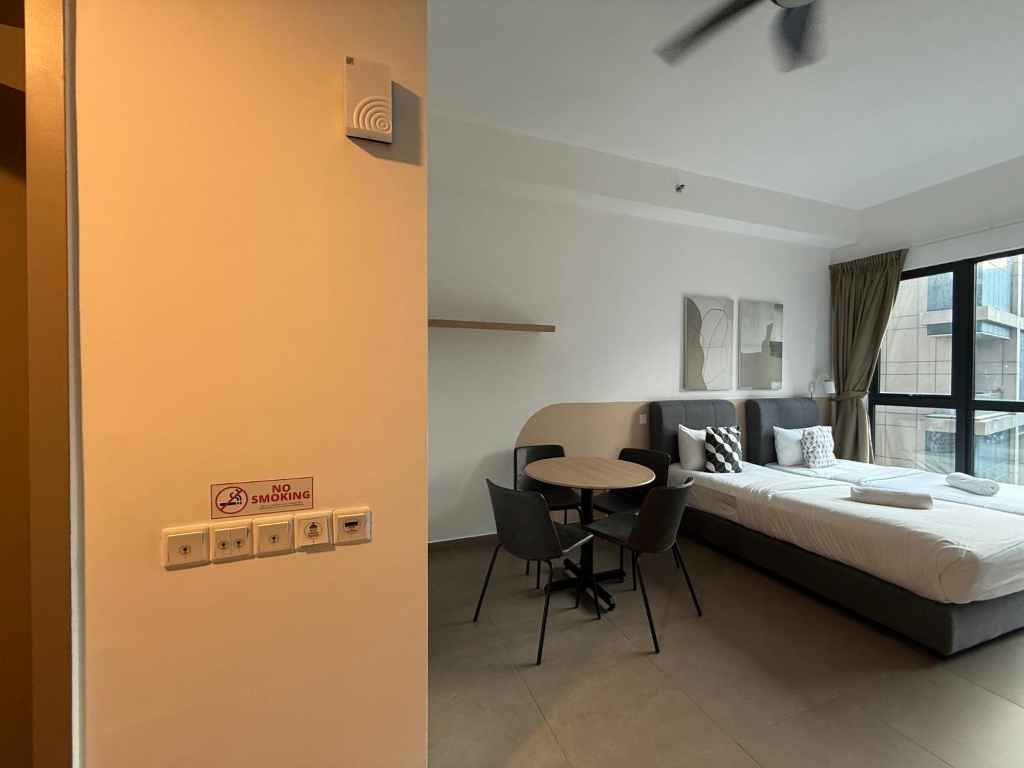Mossaz Mana-Mana Suites Kuala Lumpur Петалинг-Джая Экстерьер фото